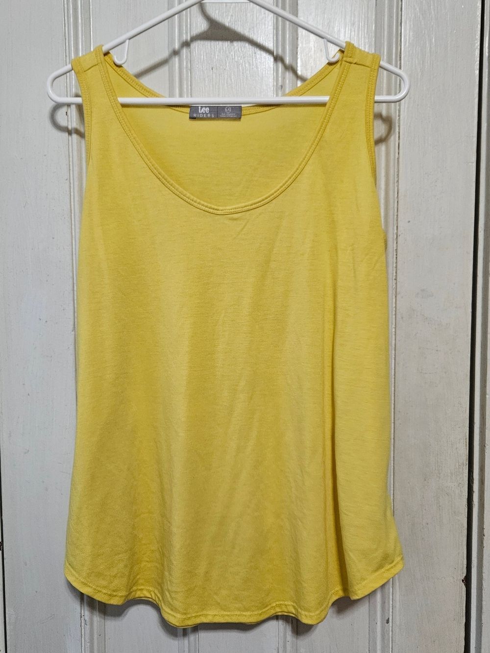 Lee Riders Bright Yellow Scoop Neck Tank Top Large